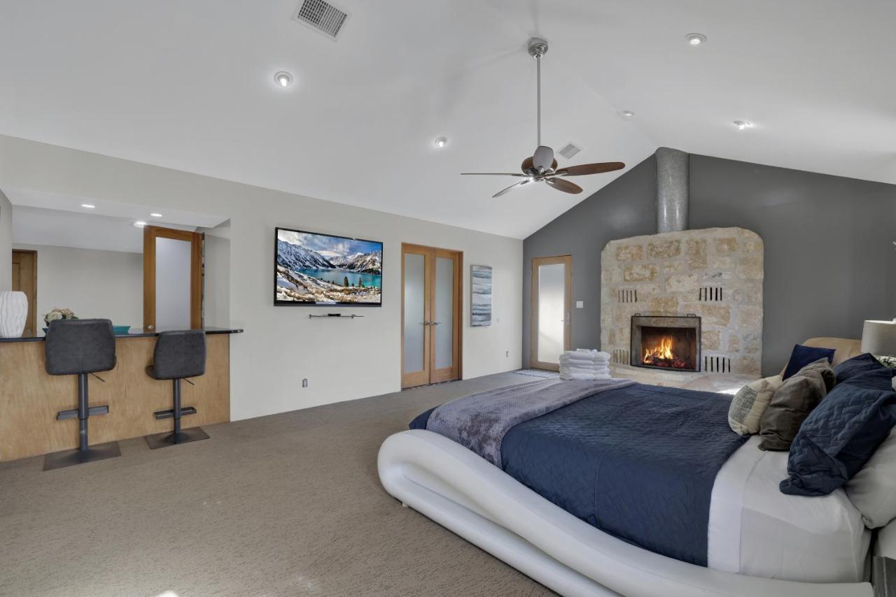 406 Lodge-A: Hot-Tub & 2 Blks To Main St Φρέντερικσμπεργκ Εξωτερικό φωτογραφία