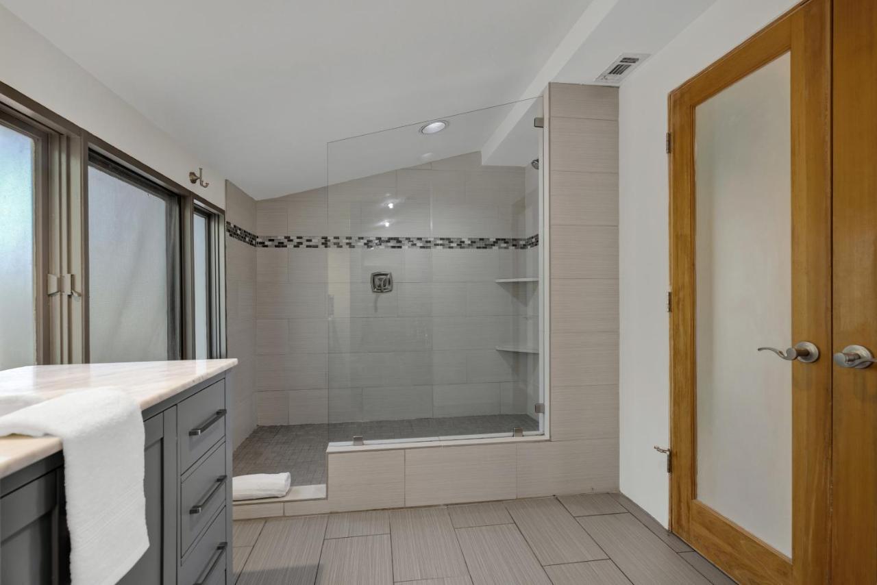 406 Lodge-A: Hot-Tub & 2 Blks To Main St Φρέντερικσμπεργκ Εξωτερικό φωτογραφία