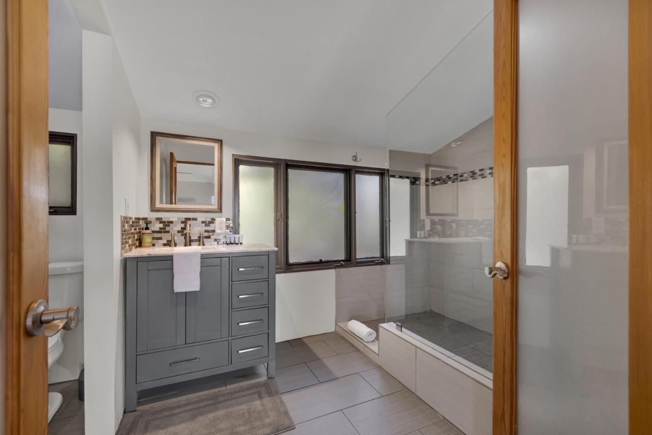 406 Lodge-A: Hot-Tub & 2 Blks To Main St Φρέντερικσμπεργκ Εξωτερικό φωτογραφία